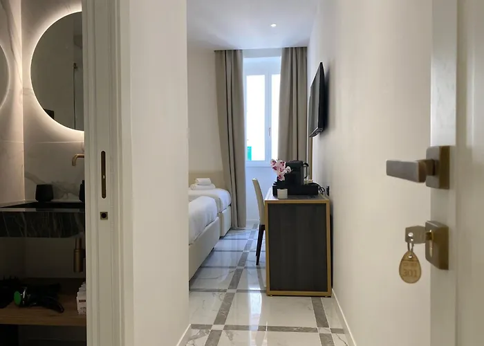 Croce 4* Roma