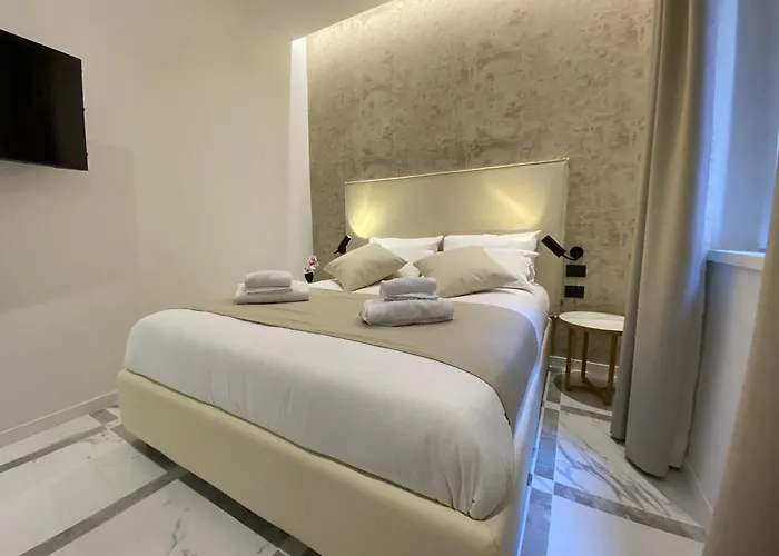 Croce 4* Roma