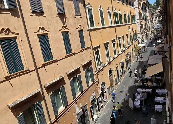 Croce 4* Roma